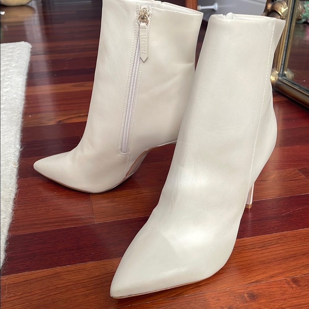 SCHUTZ Cream Heeled Boots